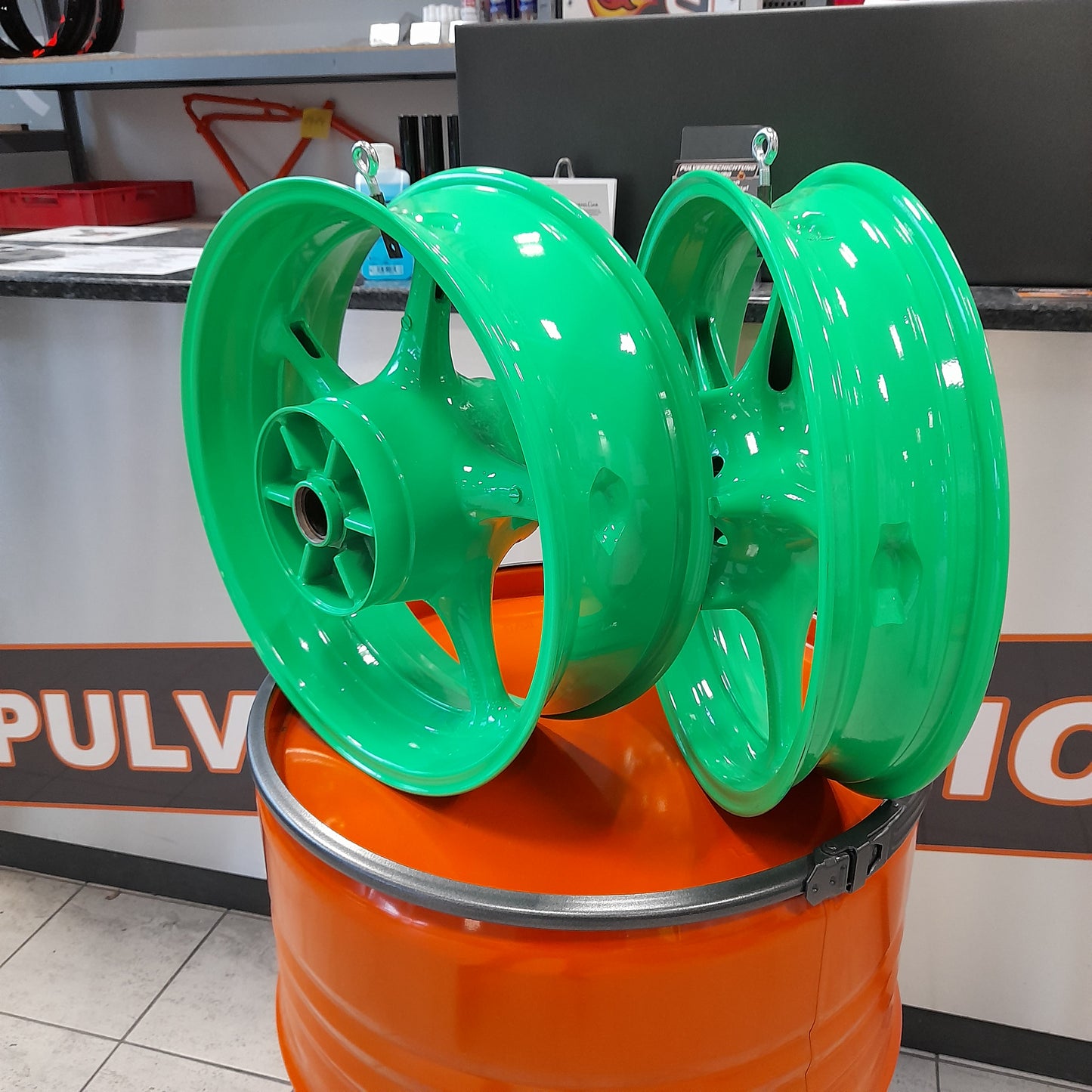 Set of motorcycle rims powder coating, 2 pieces