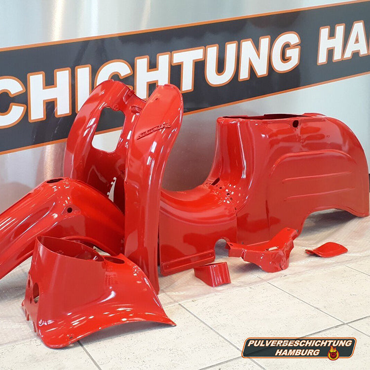 Schwalbe Blechkleid Pulverbeschichtung in RAL Rot